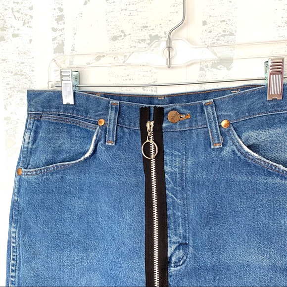 NWT Urban Renewal Wrangler Denim Mini Skirt - Picture 3 of 7